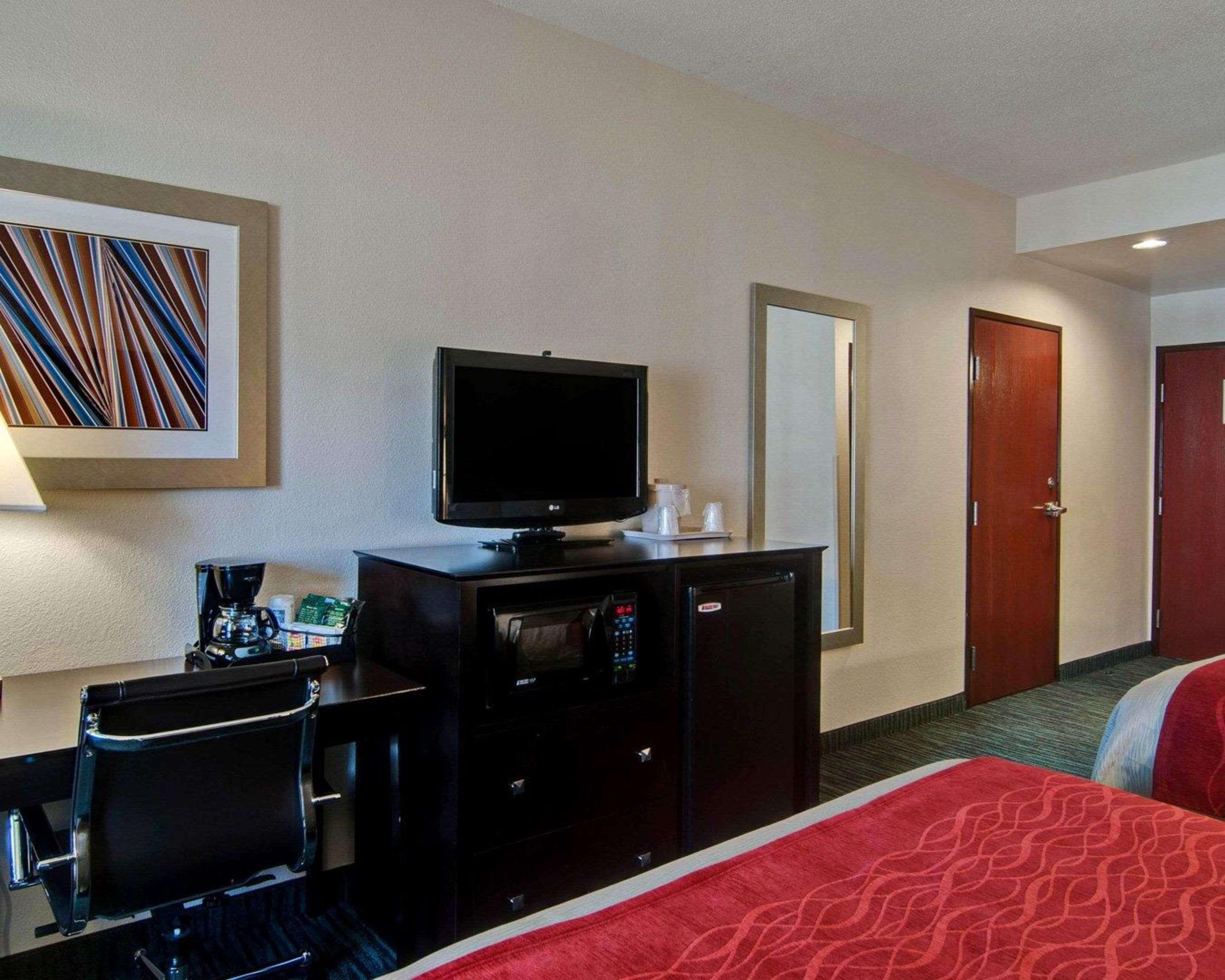 Comfort Inn Маунт-Эйри Экстерьер фото