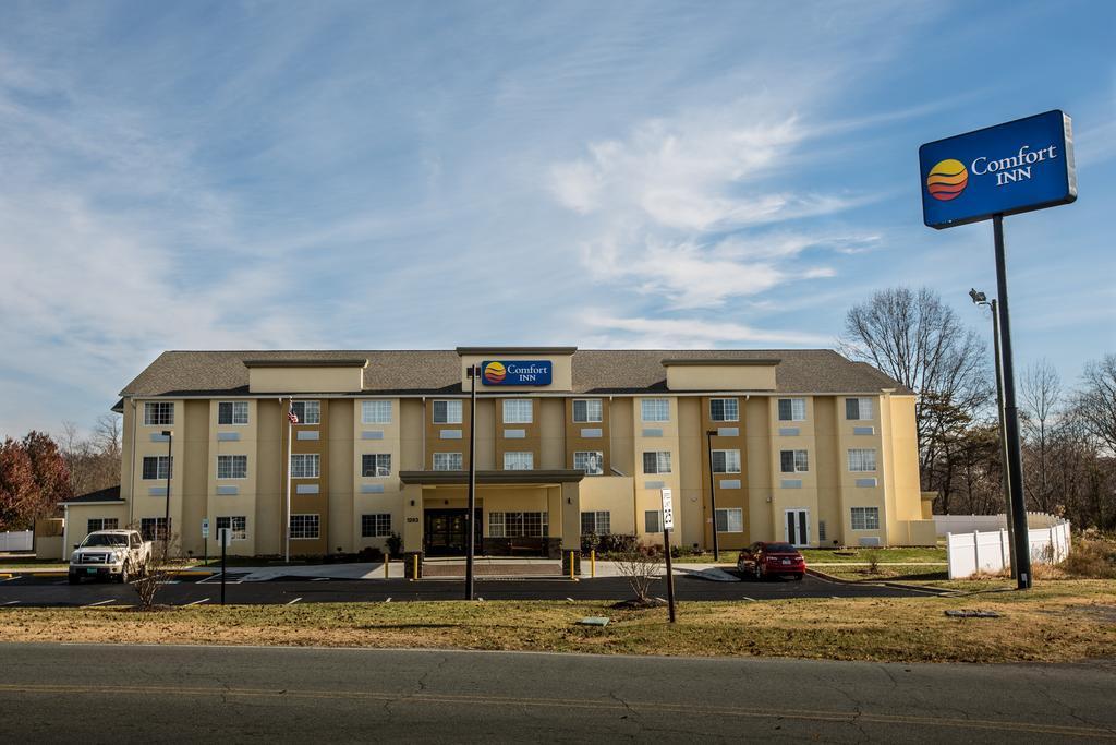 Comfort Inn Маунт-Эйри Экстерьер фото